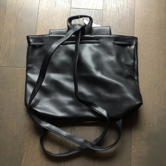 VS black faux leather backpack - Picture 2 of 3
